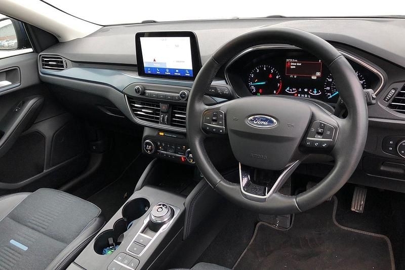 Used Ford Focus Active X 125 HP (91 kW) 2020 Blue Hatchback