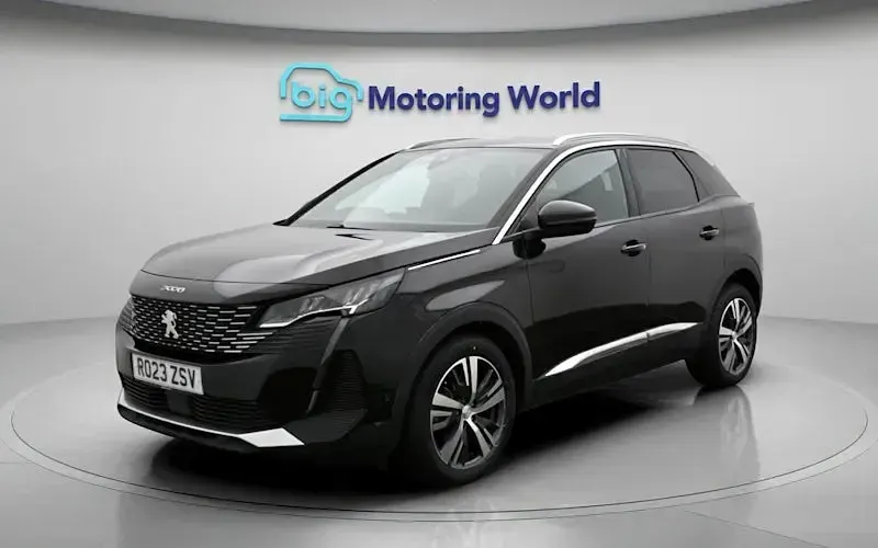 Used Peugeot 3008 Allure+ 131 HP (96 kW) 2023 Black SUV