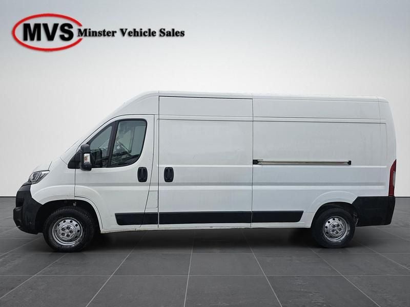 Used Peugeot Boxer 140 HP (102 kW) 2020 White Van