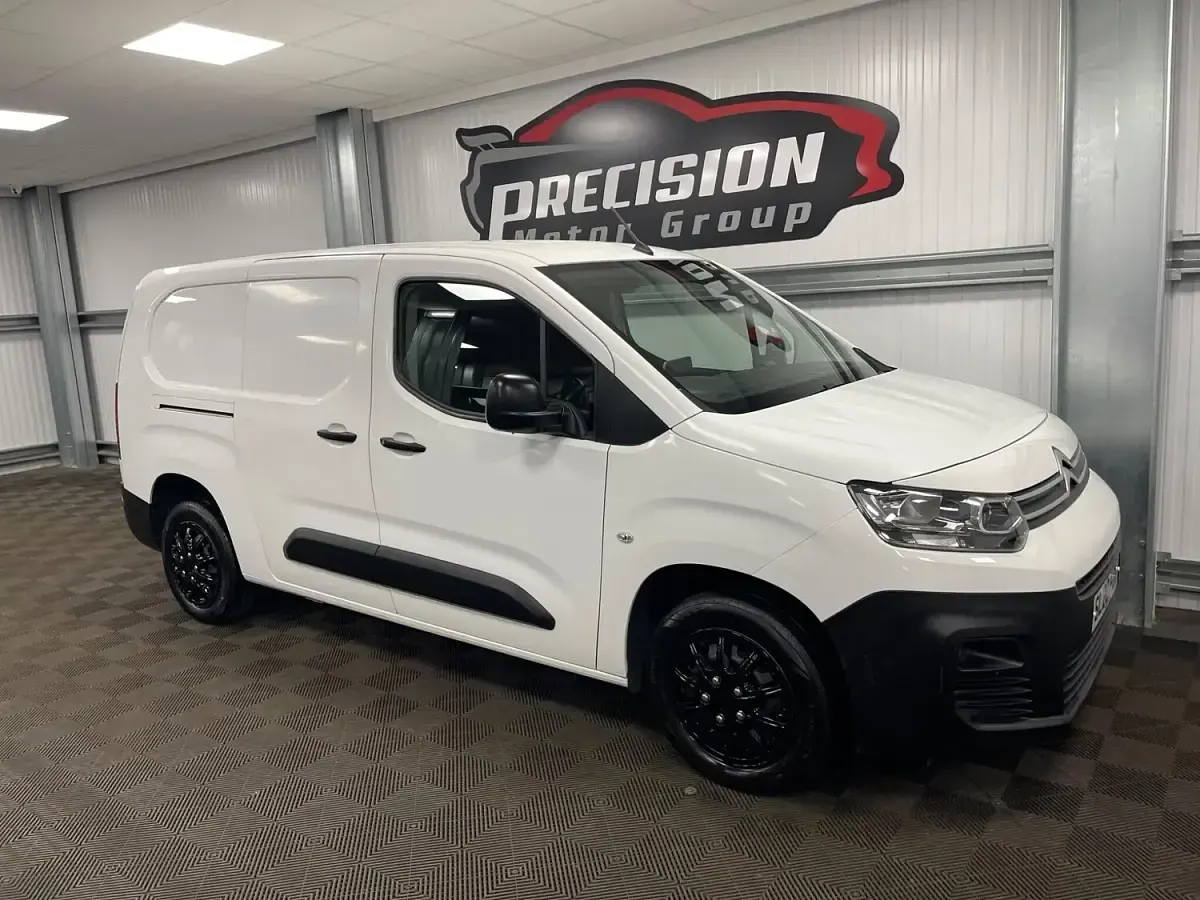Used Citroën e-Berlingo PureTech 110 HP (80 kW) 2020 White
