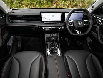 New MG HS Trophy 169 HP (124 kW) 2026 Red SUV