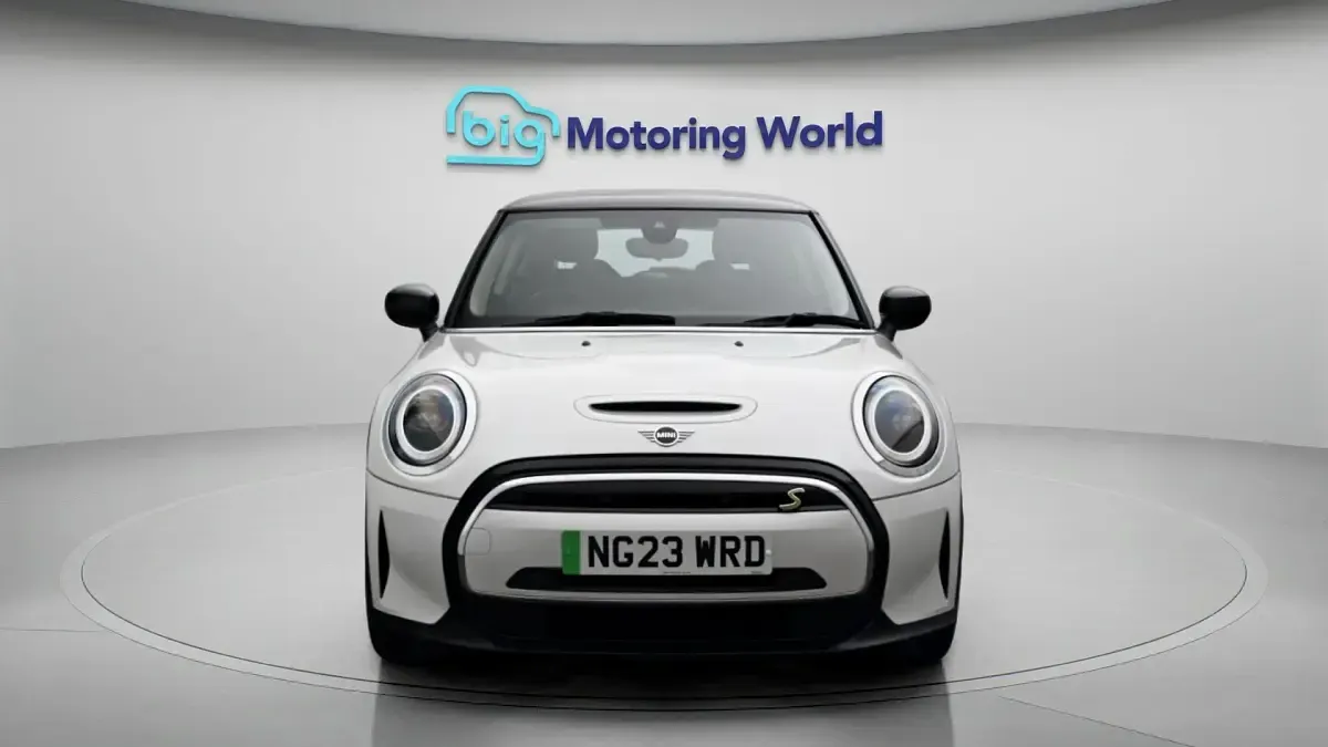 Used Mini Cooper SE Hatch 133 kW (181 HP) 2023 Hatchback