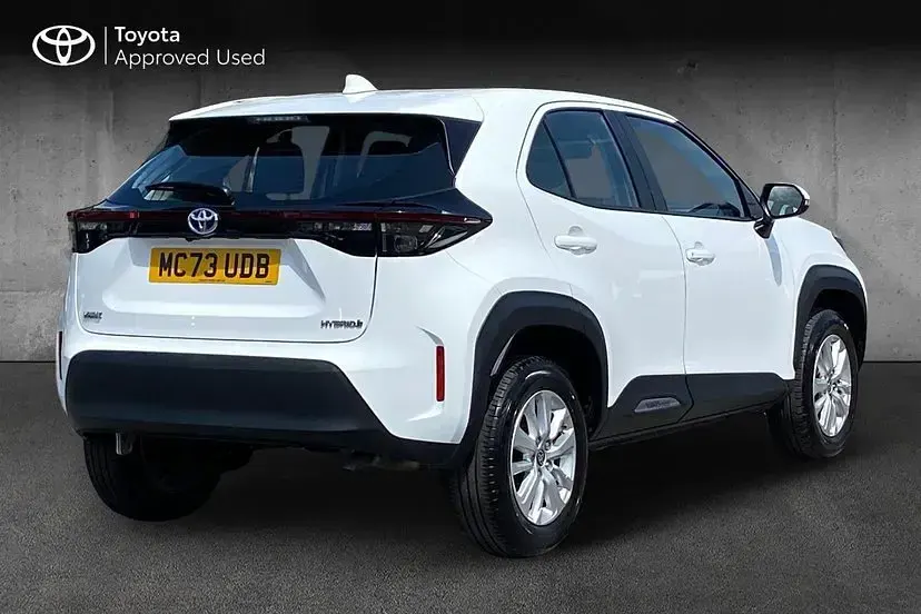 Used Toyota Yaris Cross 116 HP (85 kW) 2023 White SUV