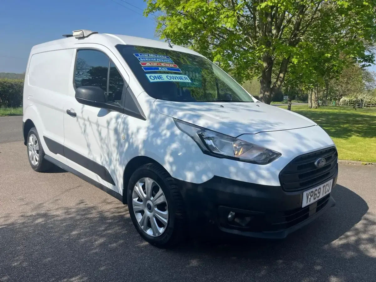 Used Ford Transit Connect S 100 HP (73 kW) 2020 White MPV