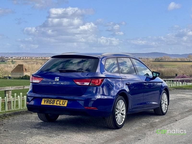 Used Seat Leon ST SE Dynamic 115 HP (84 kW) 2018 Blue Estate