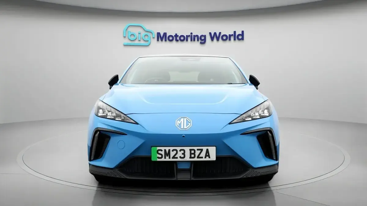 Used MG MG4 EV Trophy 319 kW (435 HP) 2023 Blue Hatchback