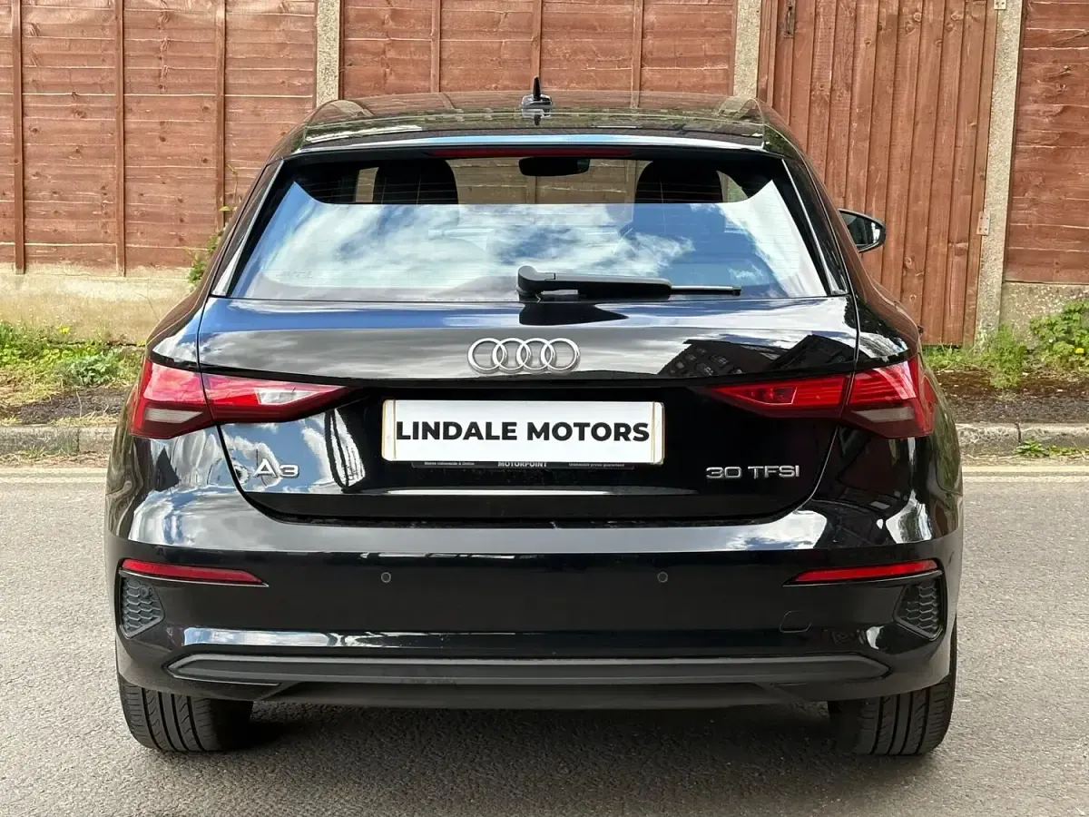 Used Audi A3 Sportback Advanced 110 HP (80 kW) 2021 Black Hatchback