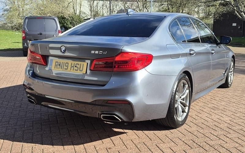 Used BMW 520 M Sport 190 HP (139 kW) 2019 Blue Sedan