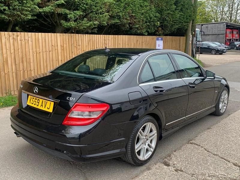 Used Mercedes C220 170 HP (125 kW) 2010 Black Sedan