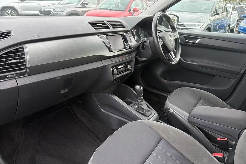 Used Skoda Fabia SE L 108 HP (79 kW) 2019 Grey Estate