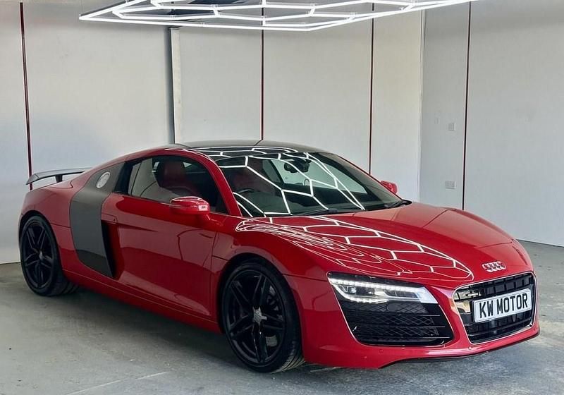 Used Audi R8 Coupé Comfort 430 HP (316 kW) 2015 Red Coupe