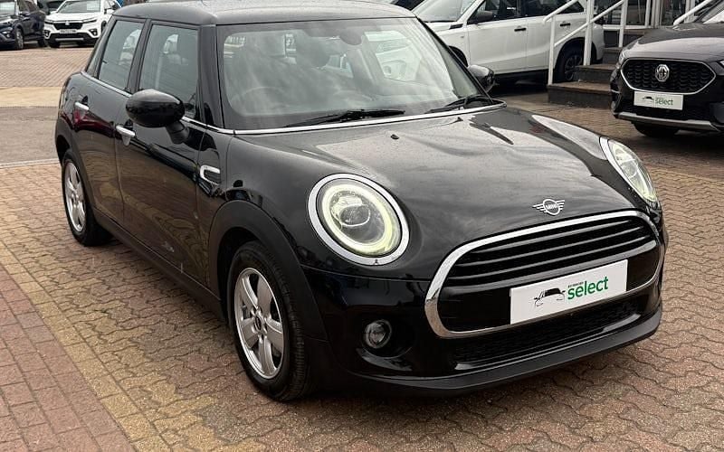Used 2021 Mini Cooper Classic Hatchback | £10,490 (Good price) - Image 1/3