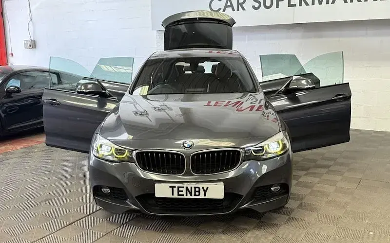 Used BMW 320 M Sport 190 HP (139 kW) 2017 Grey Hatchback