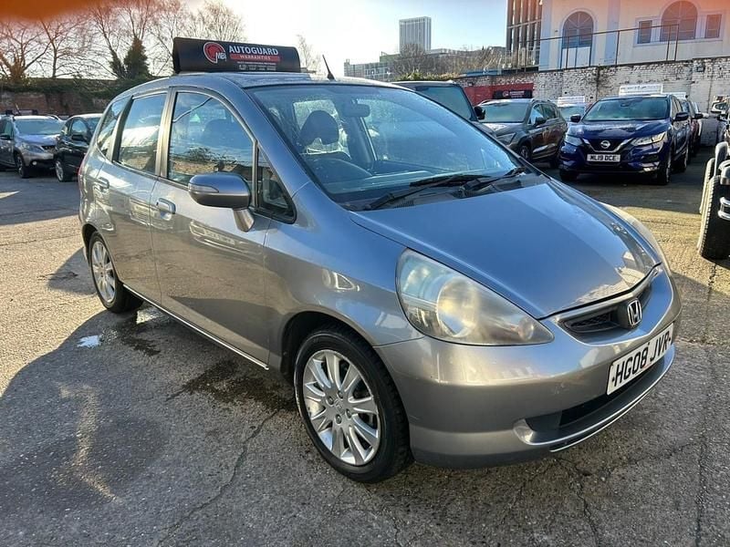 Silver Used 2008 Honda Jazz SE Hatchback | £2,490 (Fair price) - Image 1/3