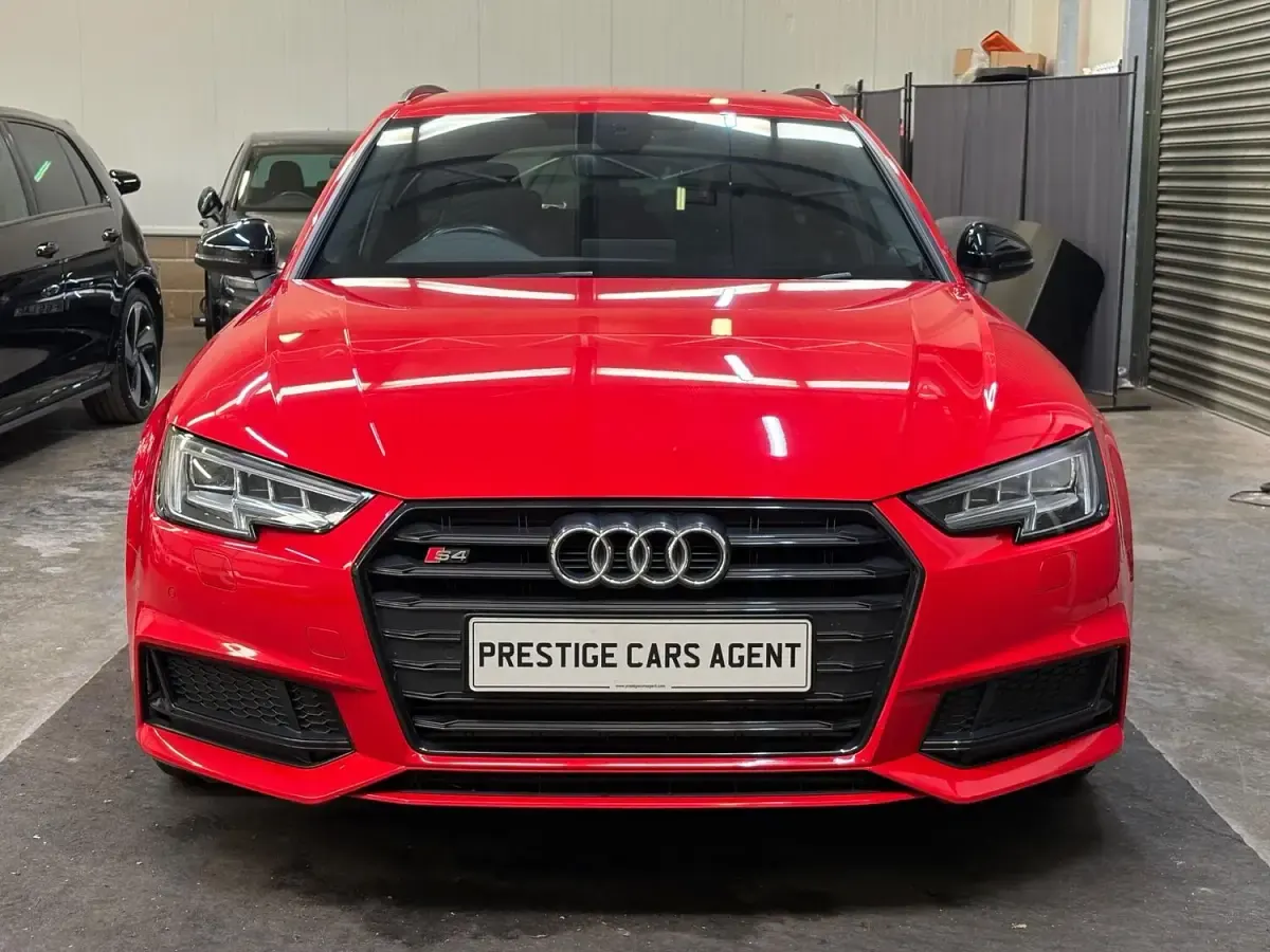 Used Audi S4 354 HP (260 kW) 2017 Red Estate