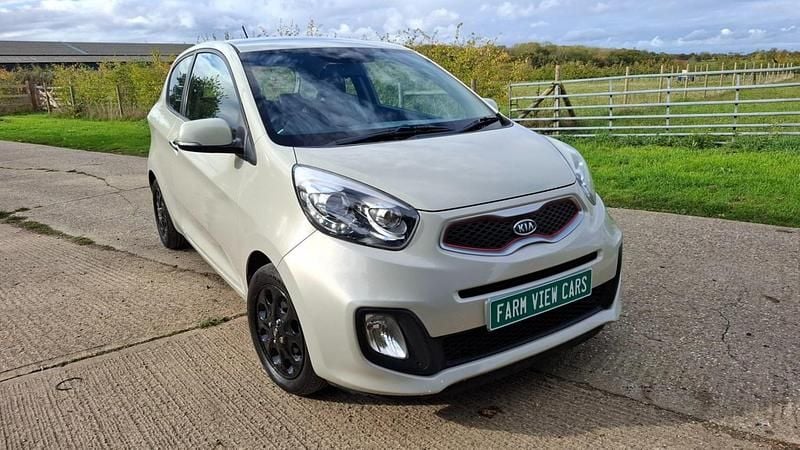 Used Kia Picanto 2011 Beige Hatchback