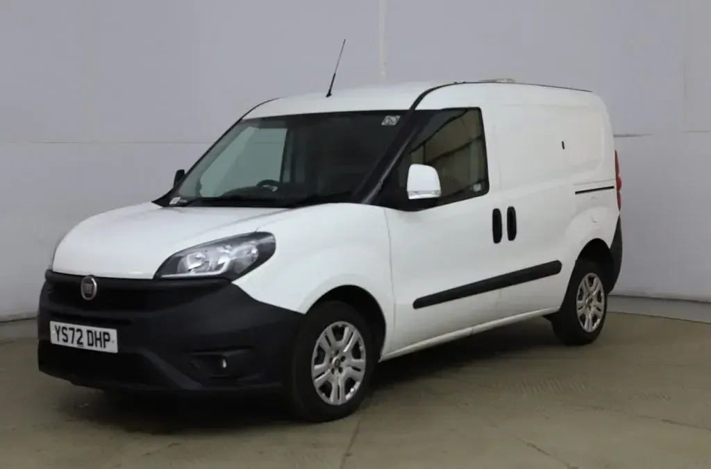 Used Fiat Doblò S 2022 White MPV
