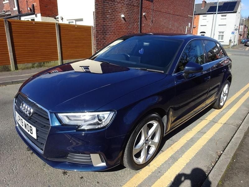 Used Audi A3 Sportback Sport 2019 Blue Hatchback