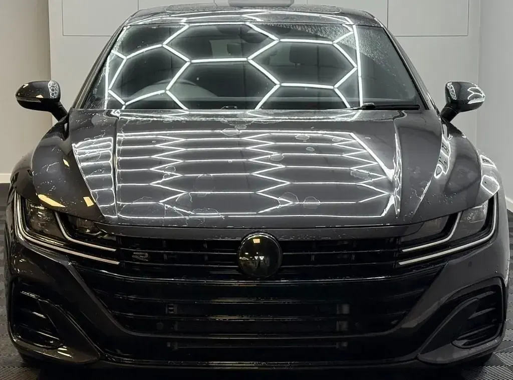 Begagnad VW Arteon R-line 190 HK (139 kW) 2022 Grå Kombi