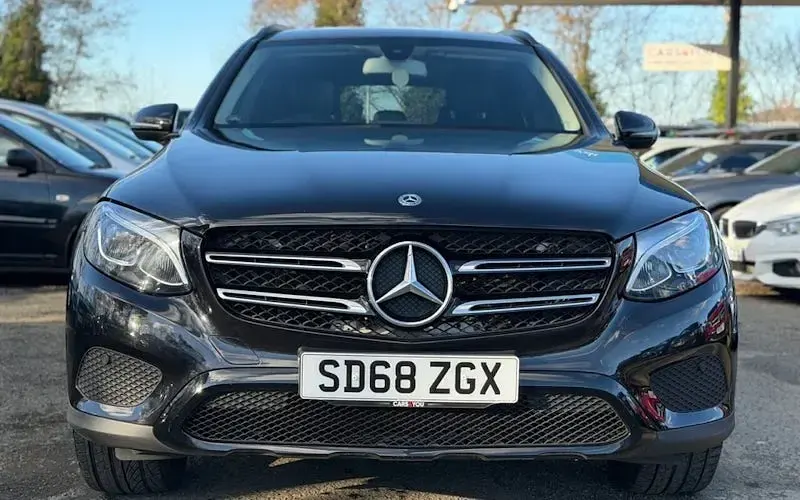 Used Mercedes GLC220 Urban 170 HP (125 kW) 2018 Black SUV