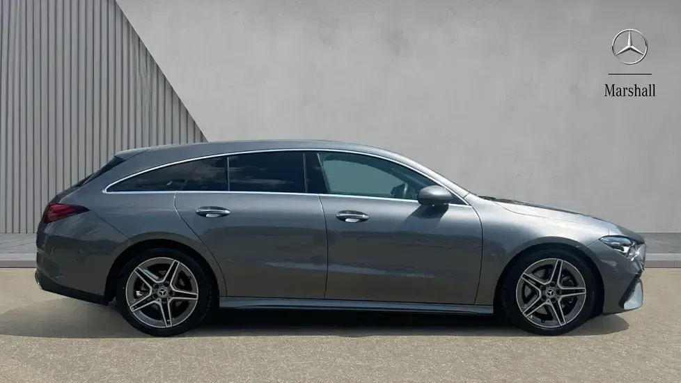 Used Mercedes CLA220 Executive 190 HP (139 kW) 2025 Mountain grey metallic Estate