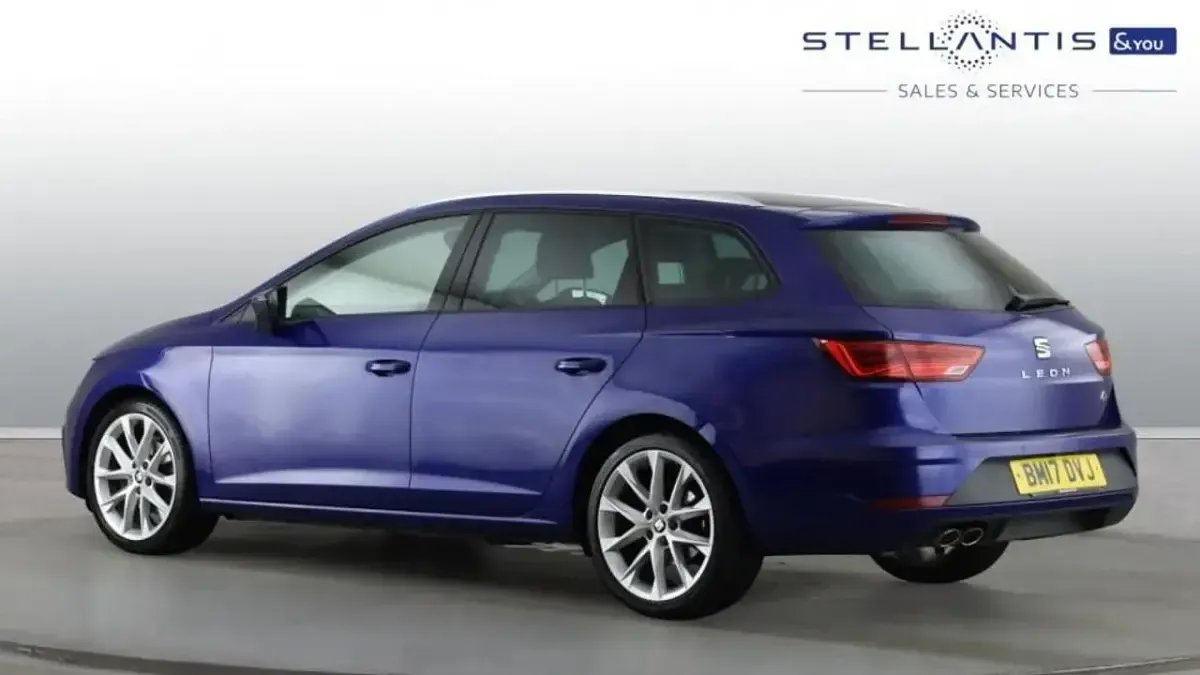 Used Seat Leon ST FR 148 HP (108 kW) 2017 Blue Estate