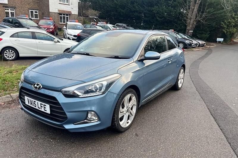 Blue Used 2015 Hyundai i20 Sport Coupe | £6,495 (Expensive) - Image 1/1