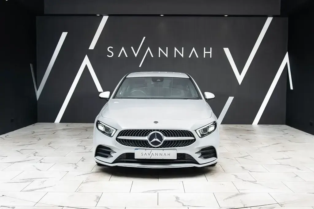 Used Mercedes A200 Executive 163 HP (119 kW) 2019 White Hatchback