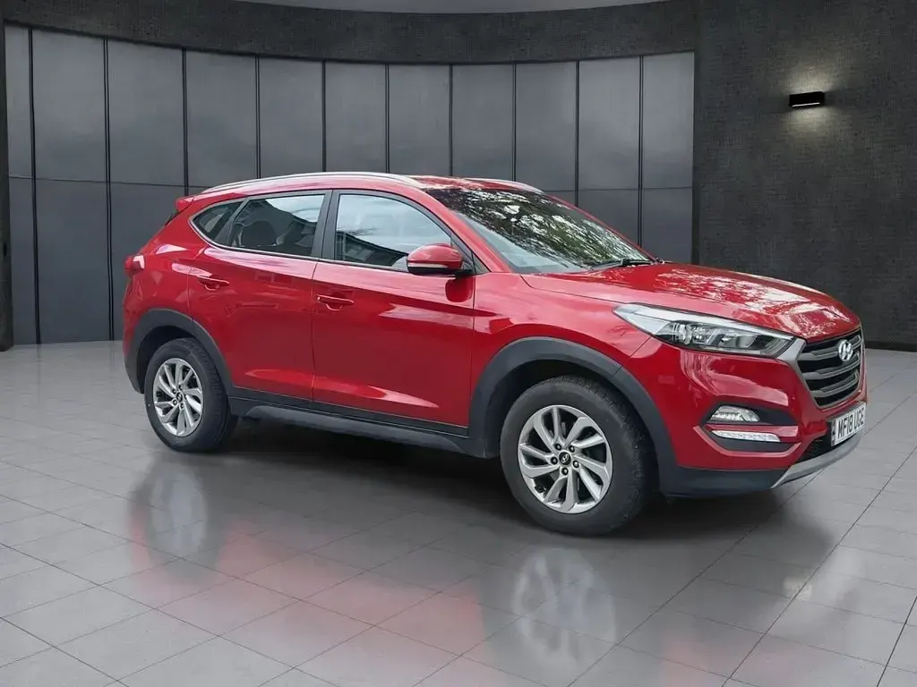 Used Hyundai Tucson SE 136 HP (100 kW) 2018 Red SUV