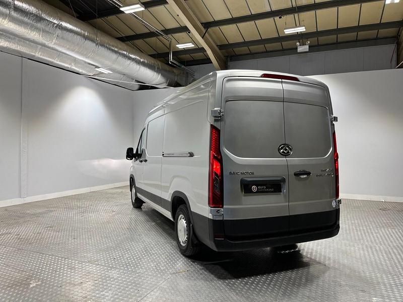 Used Maxus V90 2024 Silver Van