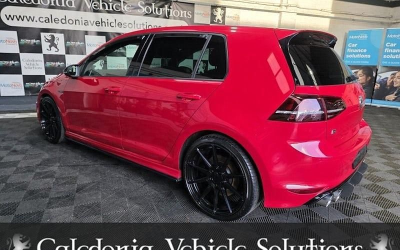 Used VW Golf VII R 300 HP (220 kW) 2016 Hatchback