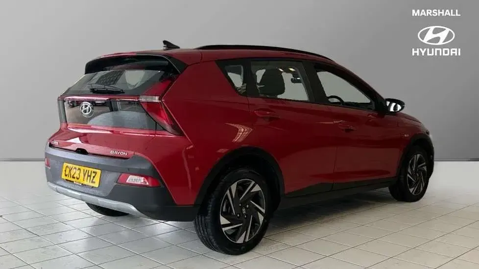 Usado Hyundai Bayon SE 100 HP (73 kW) 2023 Vermelho SUV
