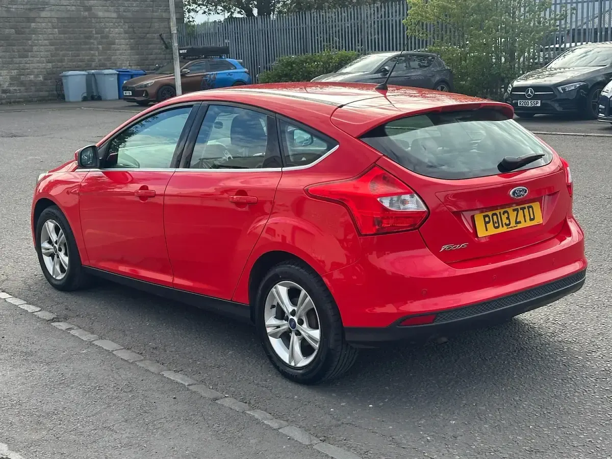 Used Ford Focus Zetec 2013 Red Hatchback