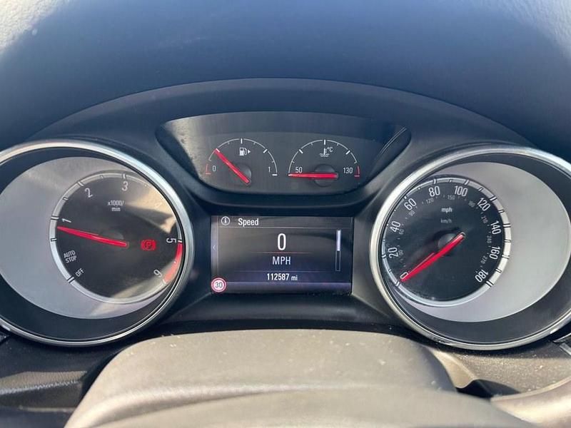 Used Vauxhall Insignia Sport 136 HP (100 kW) 2017 Black Hatchback