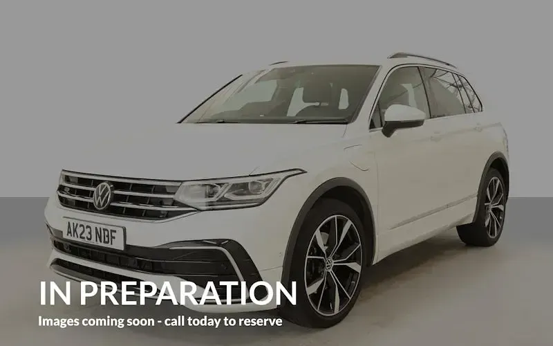Usado VW Tiguan R-line 245 CV (180 kW) 2023 Blanco SUV