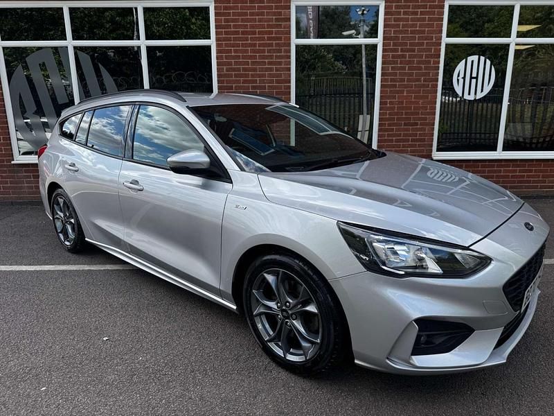 Silver Used 2020 Ford Focus ST-Line Estate | £10,300 (Fair price) - Image 1/4
