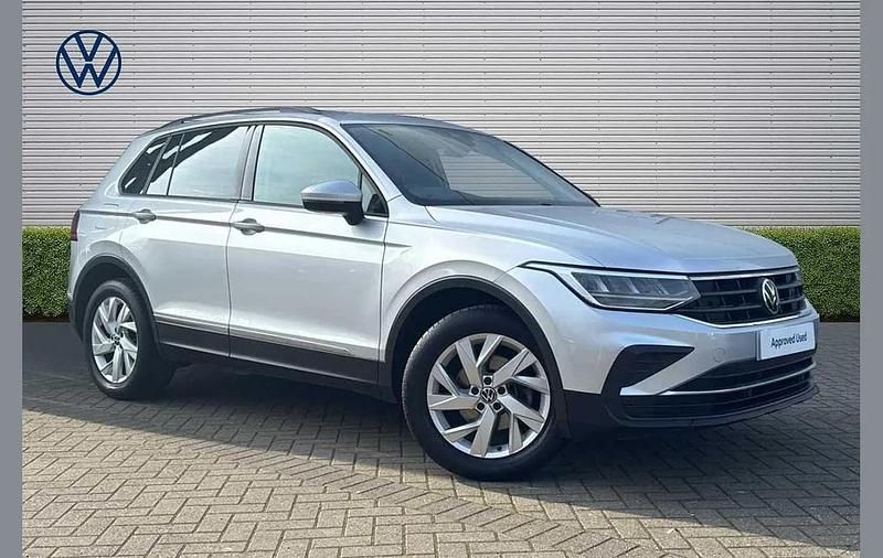 Used VW Tiguan Life 150 HP (110 kW) 2022 Silver SUV