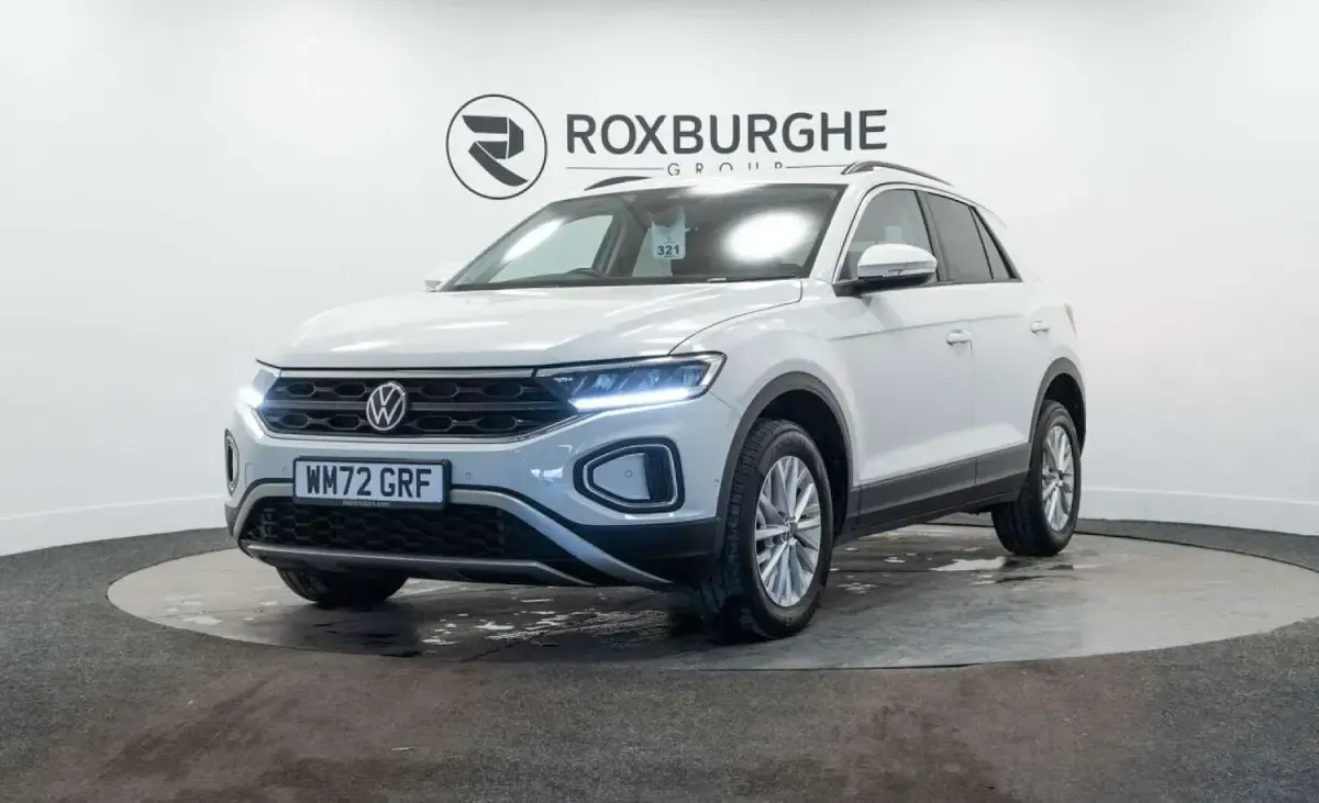 Used VW T-Roc Life 110 HP (80 kW) 2023 White SUV