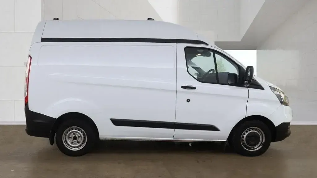 Used Ford Transit Custom 105 HP (77 kW) 2020 White Van
