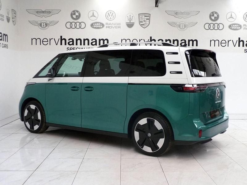 Used VW ID. Buzz Pro 150 kW (204 HP) 2023 White MPV