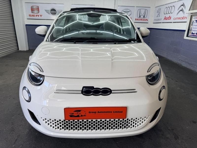 Second-hand Fiat 500e Star 86 kW (118 CP) 2022 Alb Cabrio