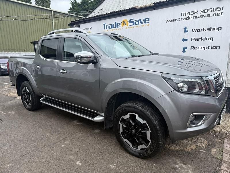 Grey Used 2021 Nissan Navara Tekna Pickup | £13,495 (Good price) - Image 1/4