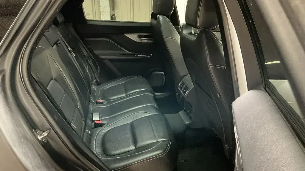 Used Jaguar F-Pace Chequered Flag 180 HP (132 kW) 2019 White SUV