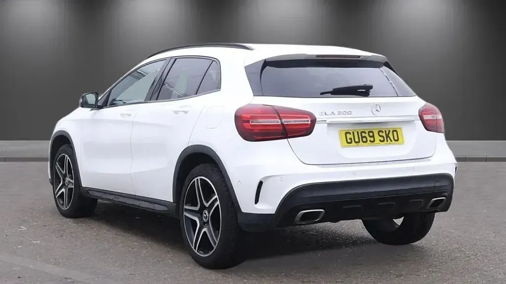 Used Mercedes GLA200 AMG line 2019 White SUV
