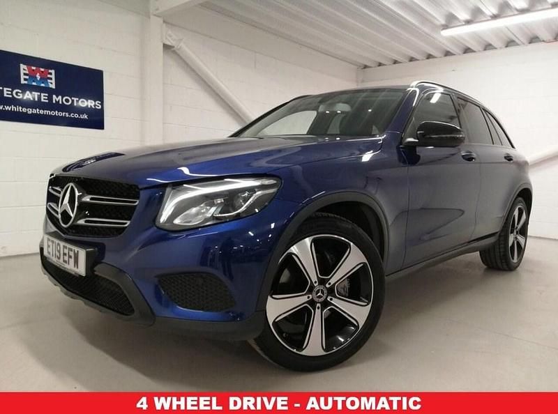 Used Mercedes GLC250 Urban 211 HP (155 kW) 2019 Blue SUV