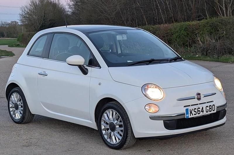 Used Fiat 500 Lounge 69 HP (50 kW) 2015 White Hatchback