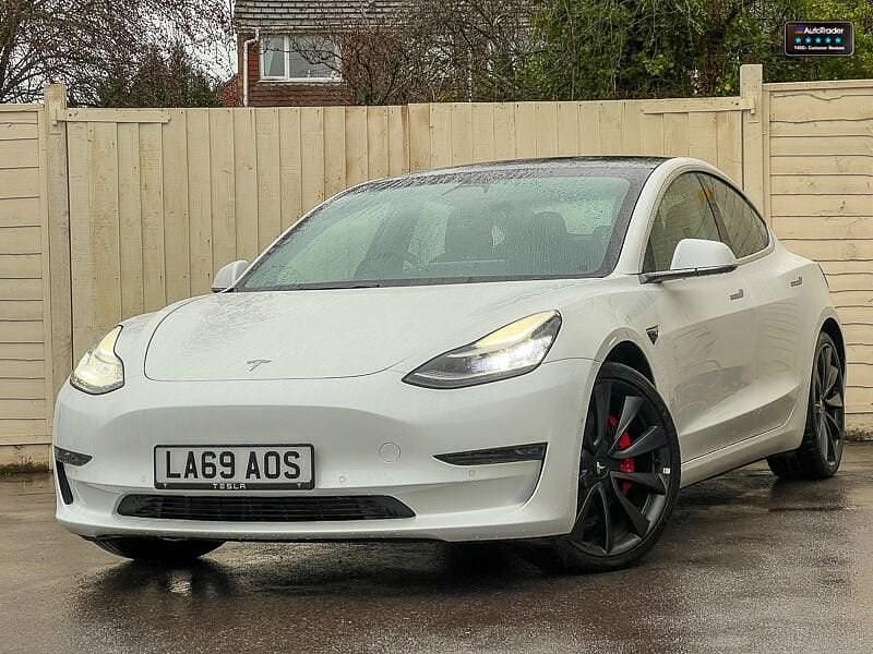 Used Tesla Model 3 Performance 461 kW (627 HP) 2019 White Sedan