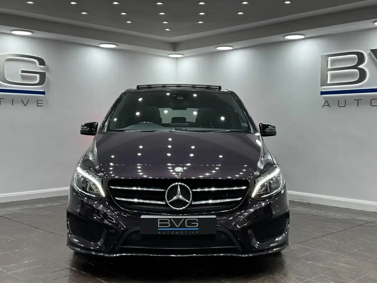 Begagnad Mercedes B200 AMG Line Premium Plus 2019 Lila Minibuss