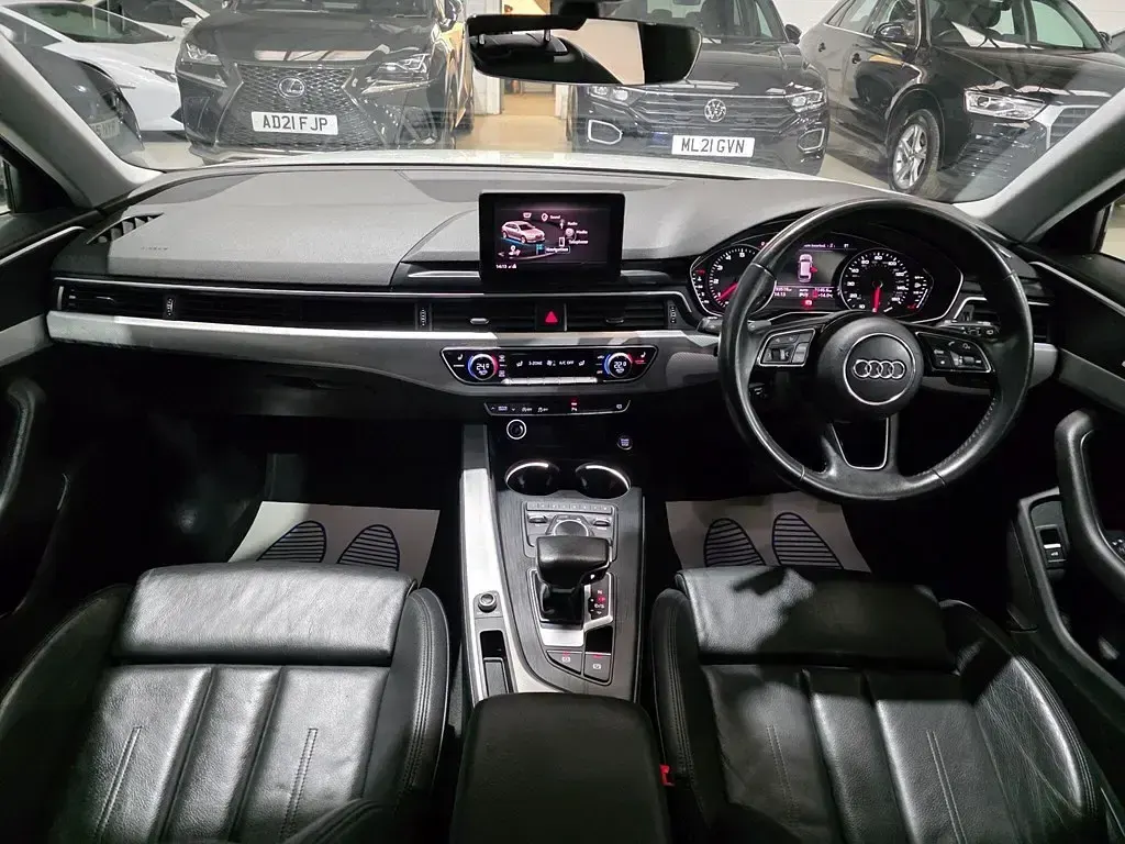 Begagnad Audi A4 Sport 245 HK (180 kW) 2019 Vit Kombi