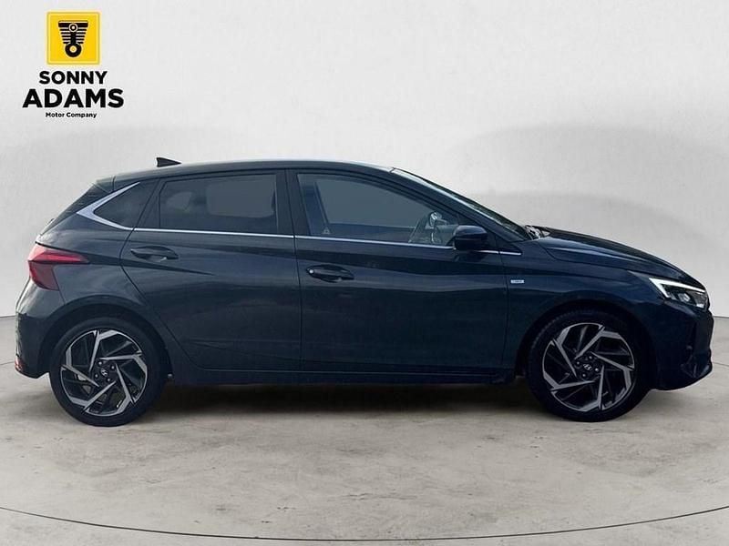 Used Hyundai i20 Premium 100 HP (73 kW) 2022 Grey Hatchback
